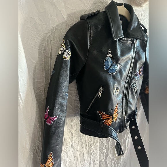Hannah Banana Faux Leather Butterfly Motorcycle Jacket 🌵6 - Picture 6 of 14